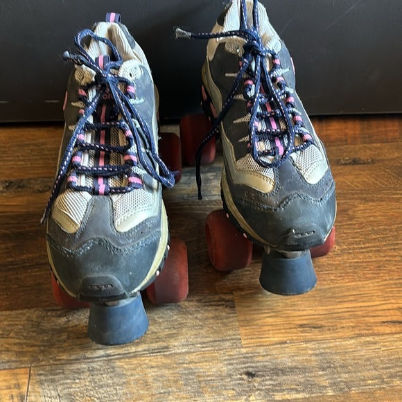 Skechers sport sneakers size 9.5 - Picture 2 of 7